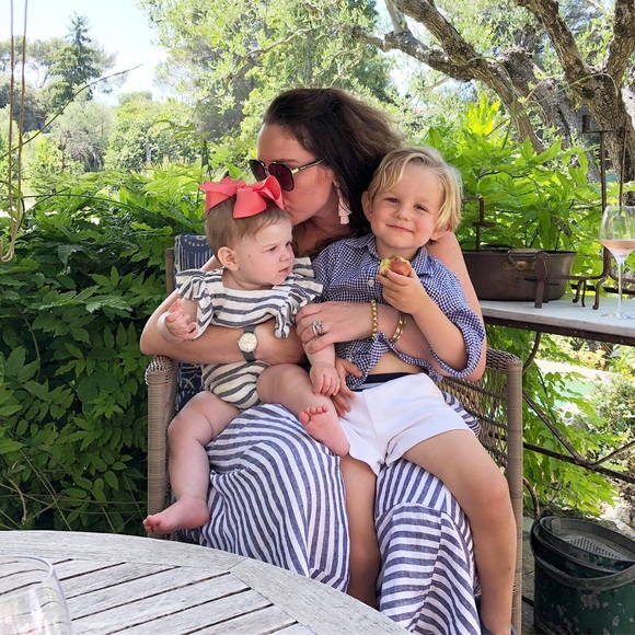 Meet your Posher, Lavinia - Picture 3 of 3